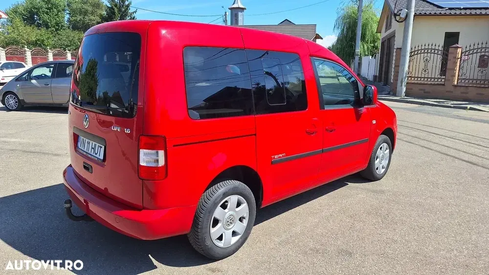 Volkswagen Caddy 1.6 Life Team — imagine 6