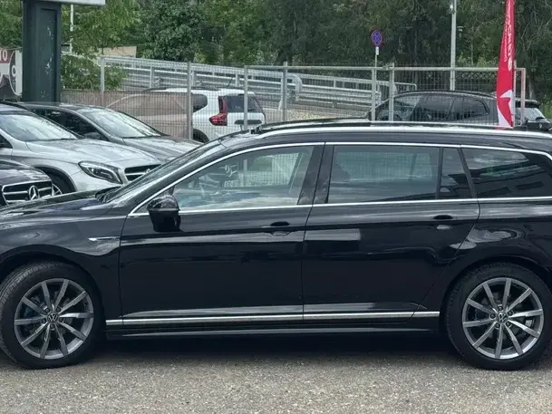 Volkswagen Passat B8 2.0 TDI SCR DSG 4Motion Business