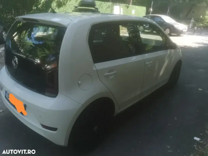 Volkswagen up! beats