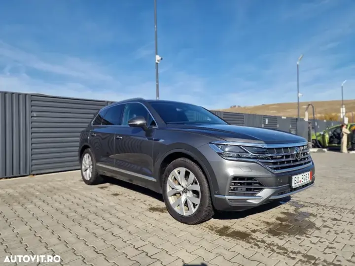 Volkswagen Touareg III 3.0 V6 e-Hybrid 4Motion Aut. Elegance