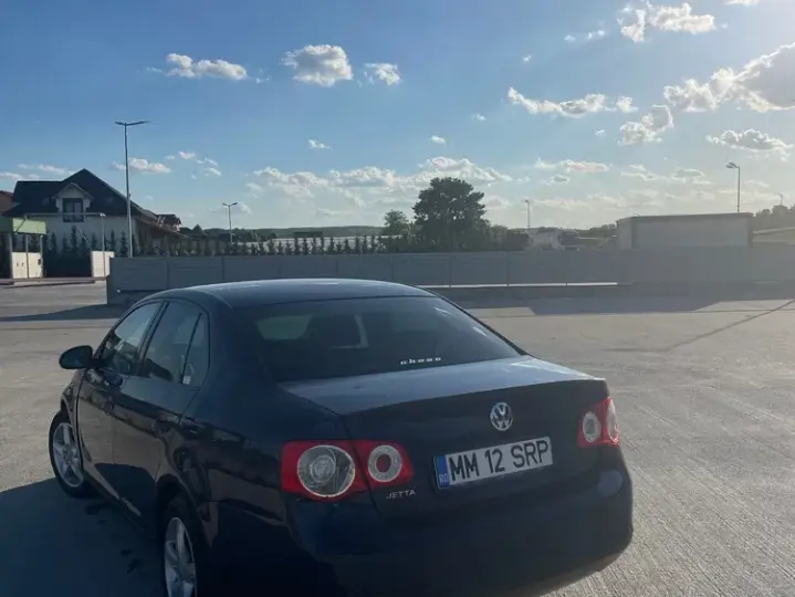 Volkswagen Jetta A5 1.6 Comfortline