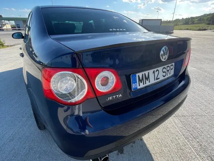 Volkswagen Jetta A5 1.6 Comfortline