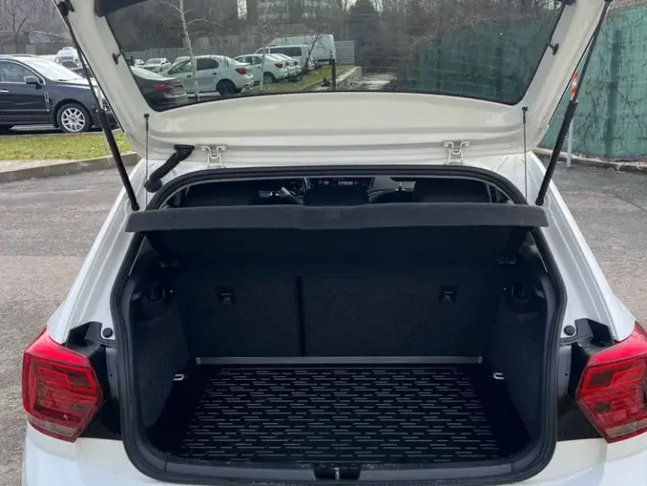 Volkswagen Polo VI