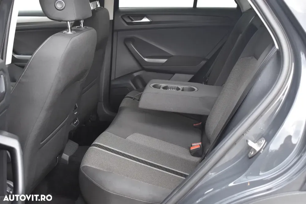 Volkswagen T-Roc 2.0 TDI DSG Design — imagine 6