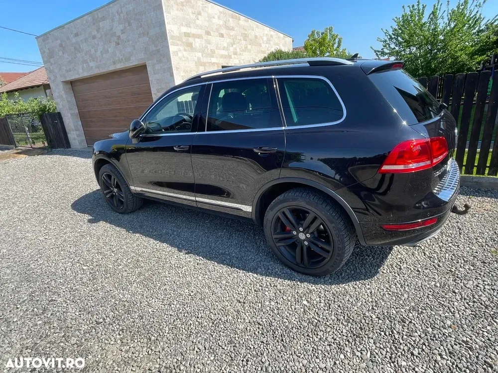 Volkswagen Touareg 3.0 V6 TDI Blue Motion DPF Automatik — imagine 3