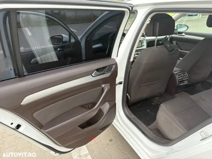 Volkswagen Passat B8 2.0 TDI DSG Comfortline