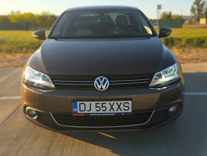 Volkswagen Jetta A6 1.6 TDI CR DPF DSG Highline