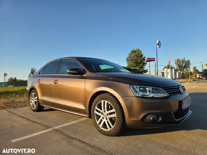 Volkswagen Jetta A6 1.6 TDI CR DPF DSG Highline