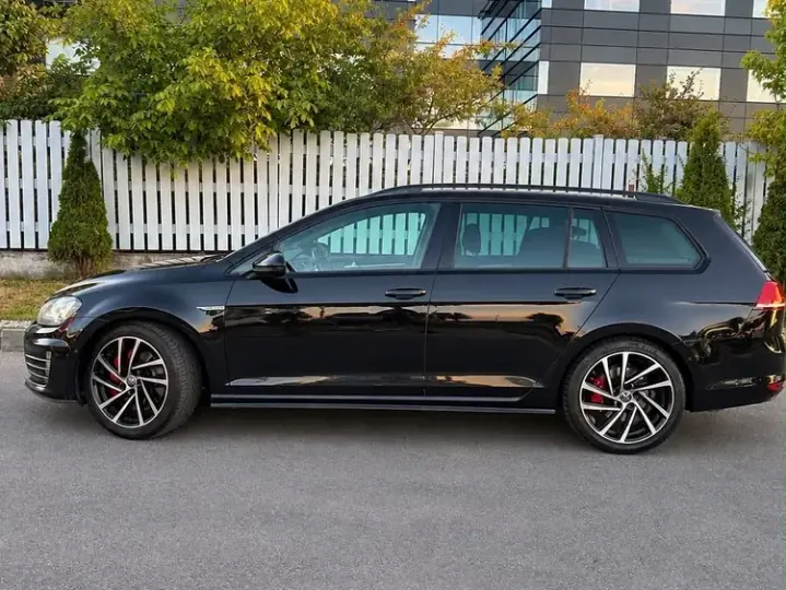 Volkswagen Golf VII 2.0 TDI DPF BMT DSG GTD