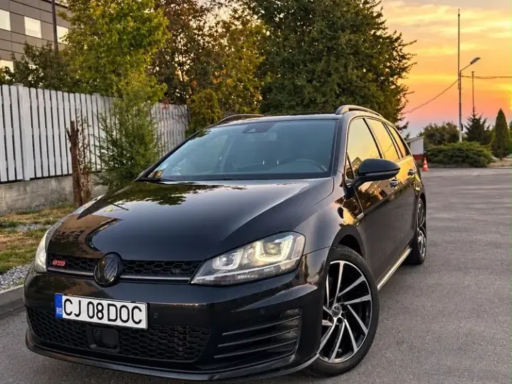 Volkswagen Golf VII 2.0 TDI DPF BMT DSG GTD