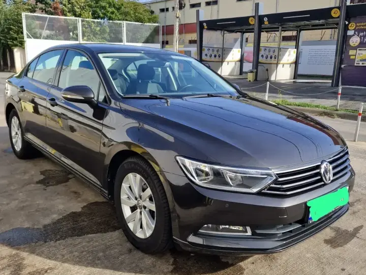 Volkswagen Passat 1.6 TDI Advance