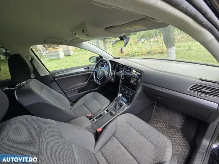 Volkswagen Golf VII