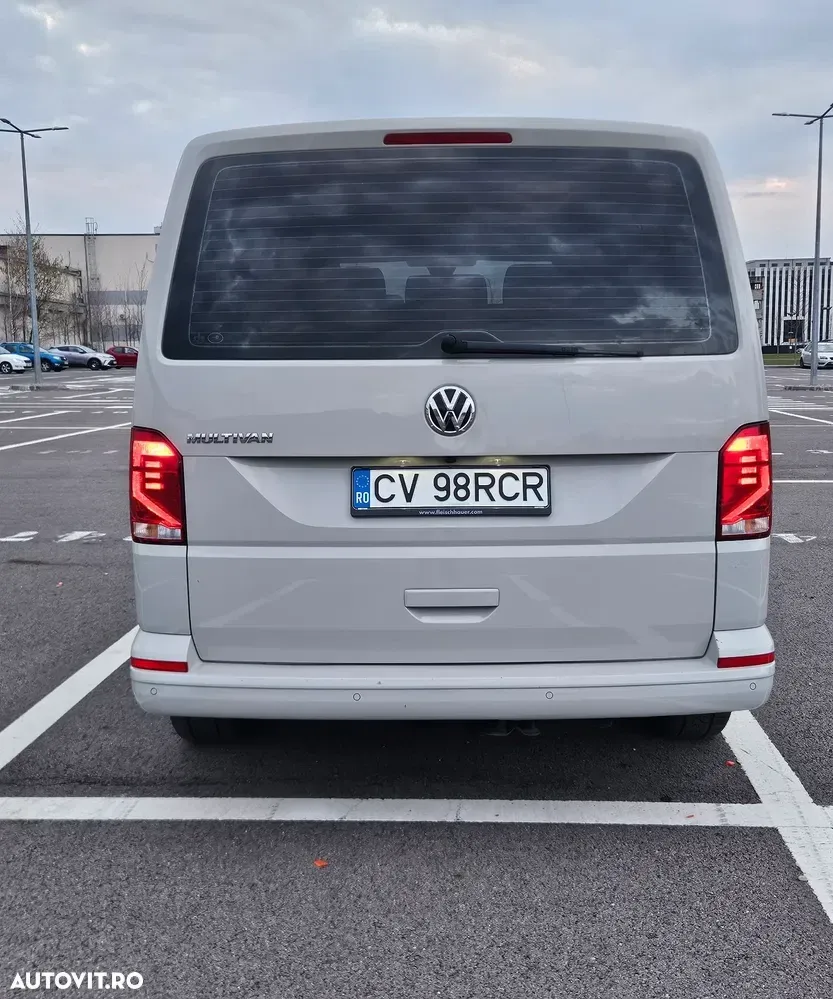 Volkswagen Multivan T6 2.0 TDI DSG 110KW Life — imagine 4