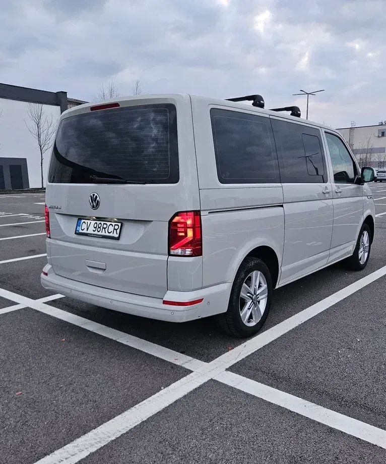 Volkswagen Multivan T6 2.0 TDI DSG 110KW Life — imagine 3