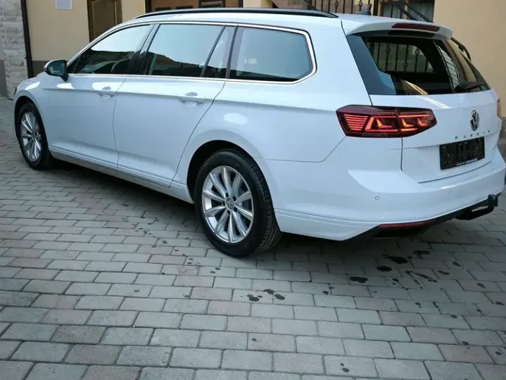 Volkswagen Passat B8 1.6 TDI SCR DSG Business