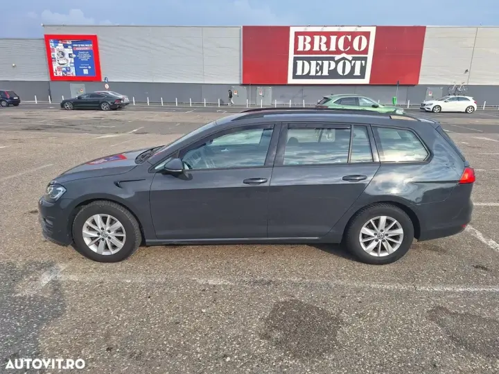 Volkswagen Golf VII 1.6 TDI BMT Comfortline