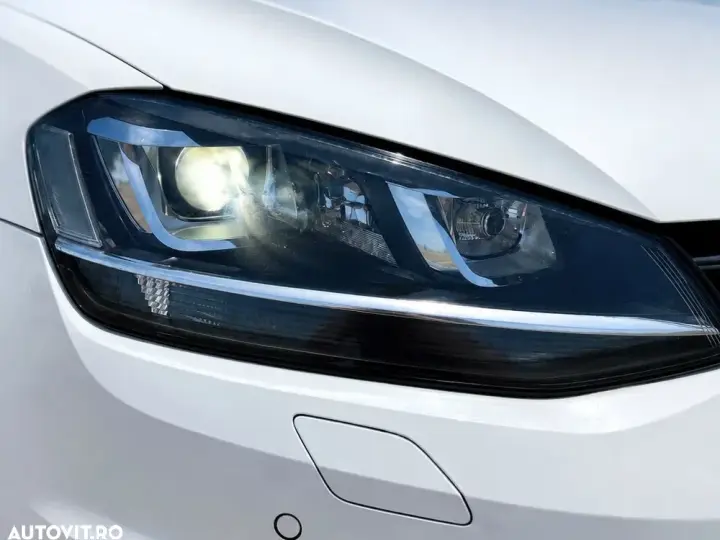 Volkswagen Golf VII