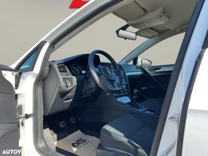Volkswagen Golf VII 1.0 TSI Trendline