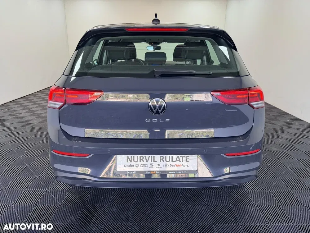Volkswagen Golf — imagine 5