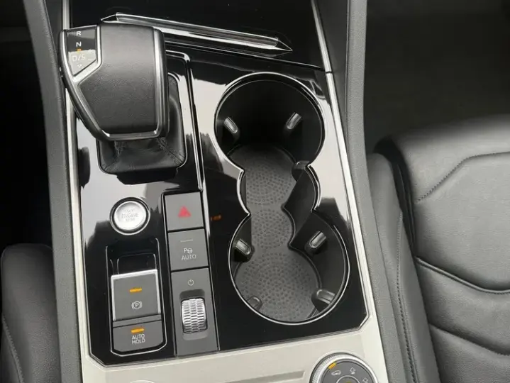 Volkswagen Touareg V6 TSI 4MOTION Elegance
