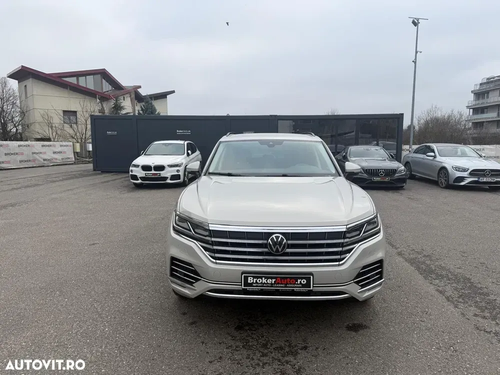 Volkswagen Touareg V6 TSI 4MOTION Elegance — imagine 2