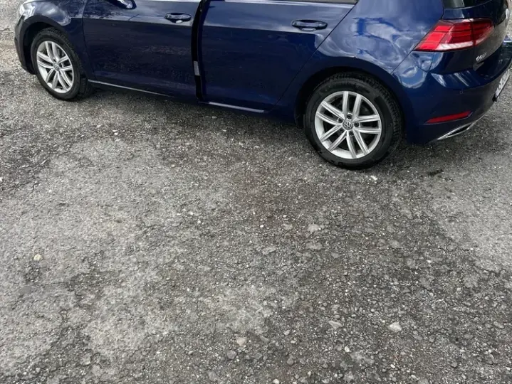 Volkswagen Golf VII 1.6 TDI DSG Highline