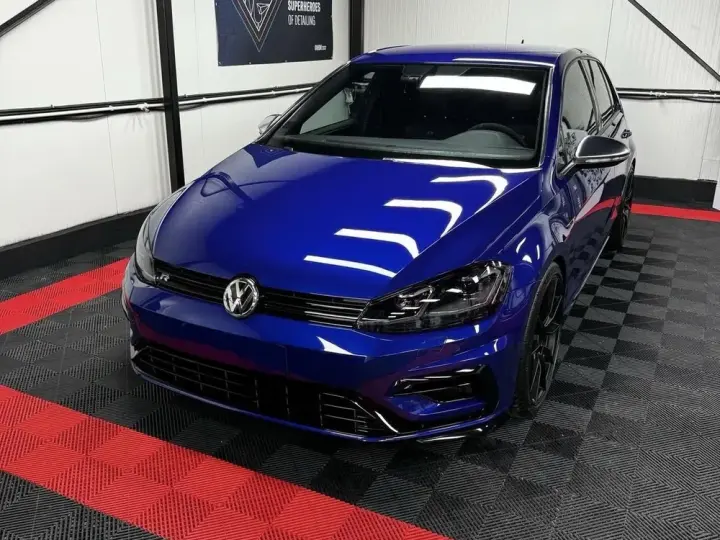 Volkswagen Golf VII 2.0 TSI DSG R