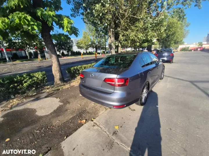Volkswagen Jetta A6 2.0 TDI Comfortline