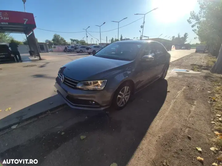 Volkswagen Jetta A6 2.0 TDI Comfortline