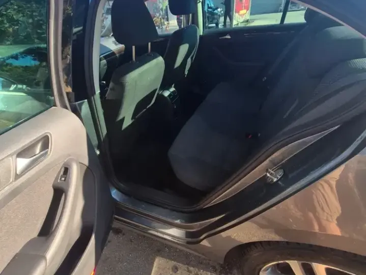 Volkswagen Jetta A6 2.0 TDI Comfortline