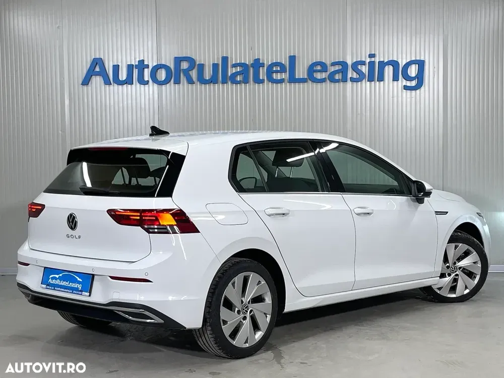 Volkswagen Golf VIII — imagine 3
