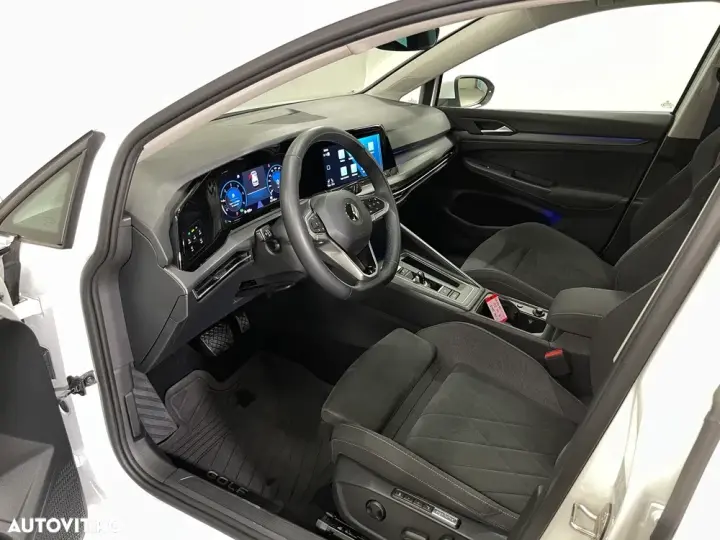 Volkswagen Golf VIII