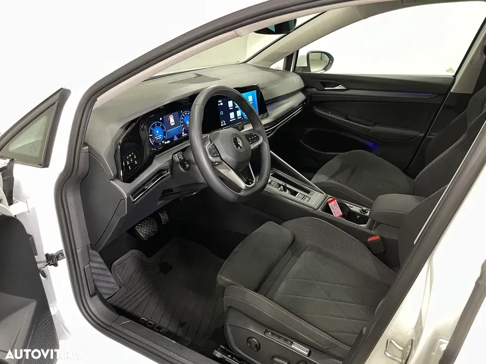 Volkswagen Golf VIII — imagine 5
