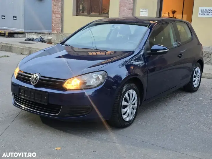 Volkswagen Golf VI 1.6 TDI BlueMotion Technology DPF Comfortline
