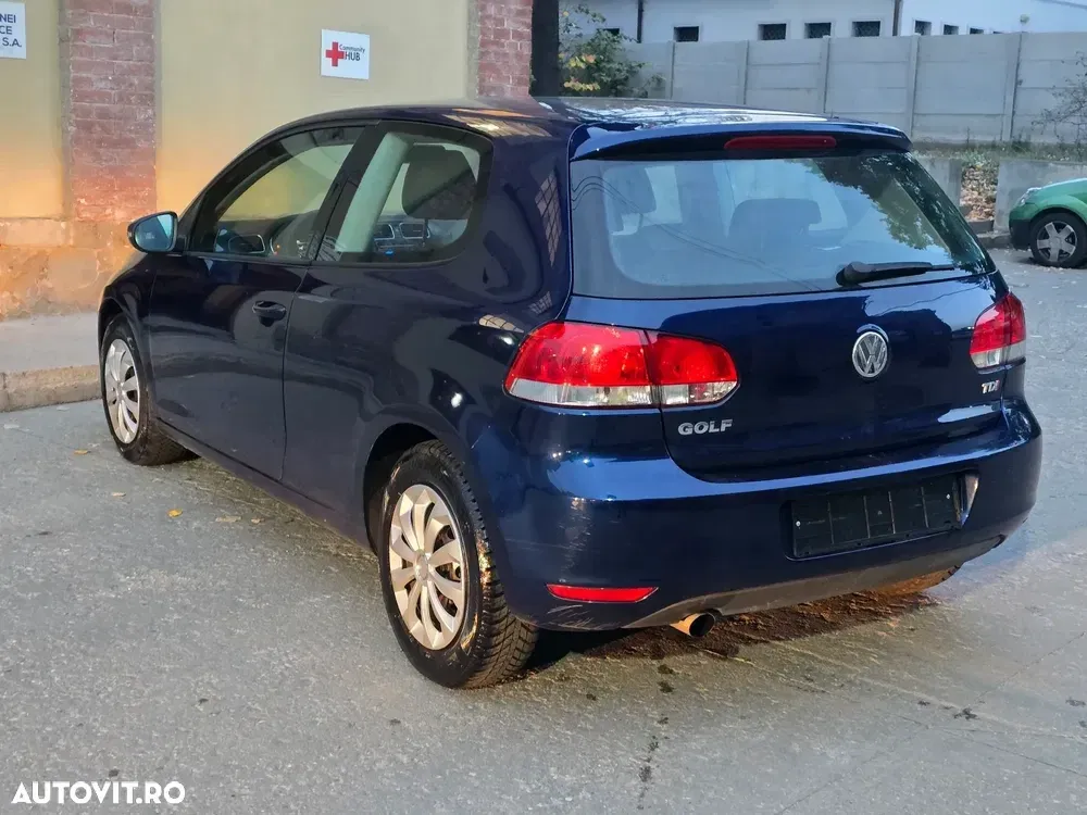 Volkswagen Golf VI 1.6 TDI BlueMotion Technology DPF Comfortline — imagine 3
