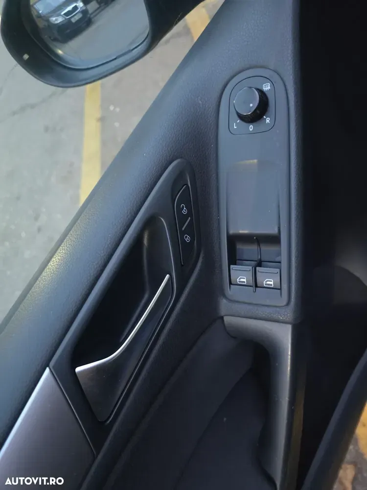 Volkswagen Golf VI 1.6 TDI BlueMotion Technology DPF Comfortline — imagine 6