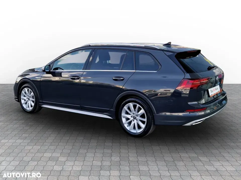 Volkswagen Golf VIII 2.0 TDI 4Motion SCR DSG Alltrack — imagine 3