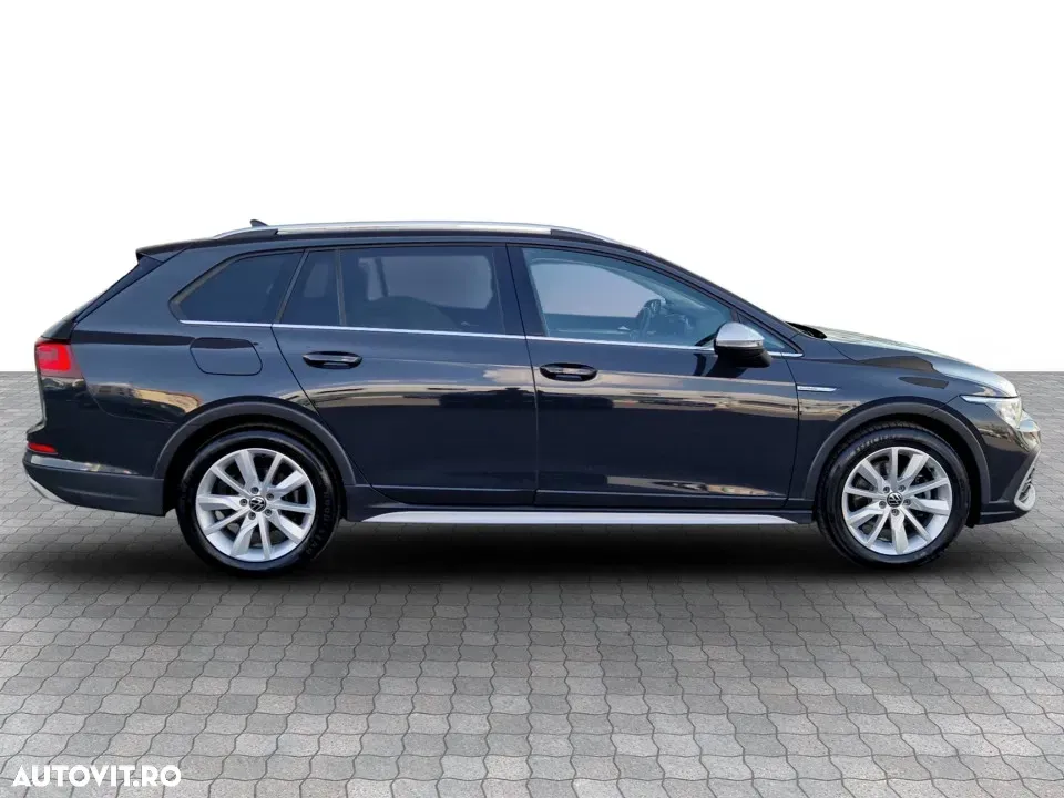 Volkswagen Golf VIII 2.0 TDI 4Motion SCR DSG Alltrack — imagine 6