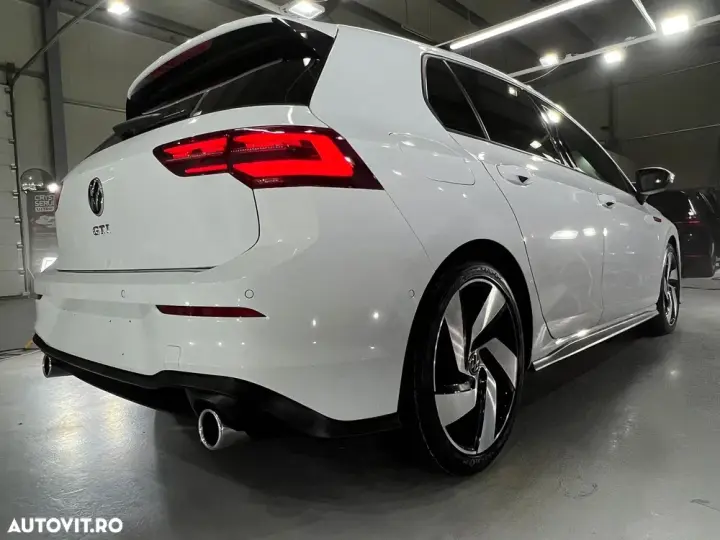 Volkswagen Golf VIII 2.0 TSI DSG GTI