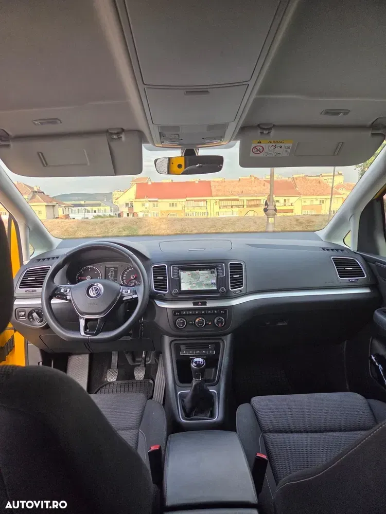 Volkswagen Sharan 2.0 TDI BlueMotion Technology Highline — imagine 3