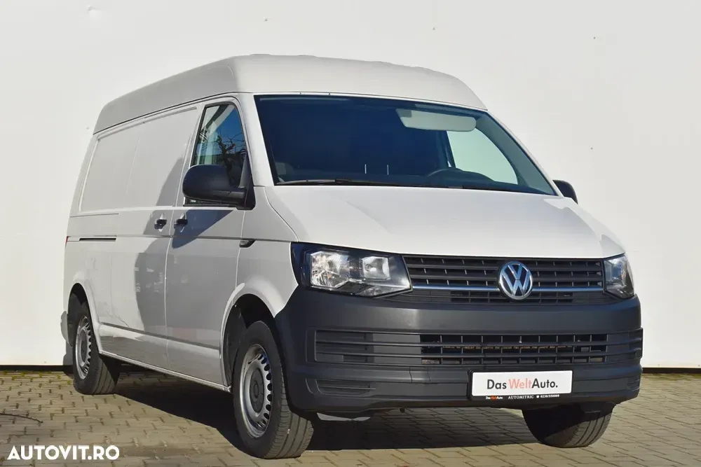 Volkswagen Transporter T6 2.0 110 kW LR — imagine 2