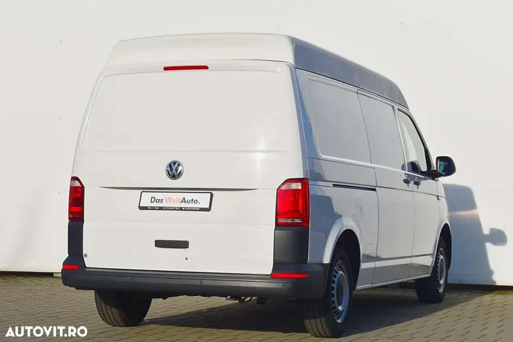 Volkswagen Transporter T6 2.0 110 kW LR — imagine 4
