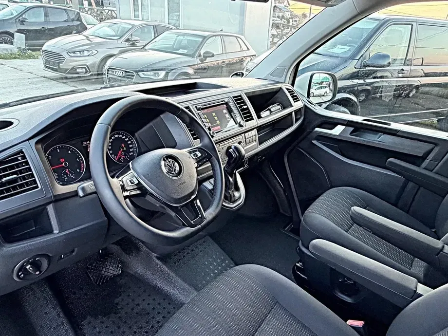 Volkswagen Caravelle KR Comfortline DSG — imagine 5