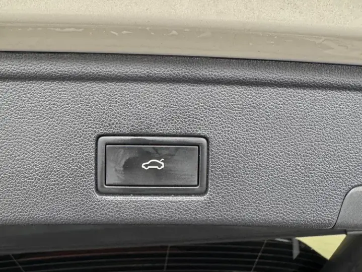 Volkswagen Touareg 3.0 V6 TDI 4Motion DPF Automatik Elegance