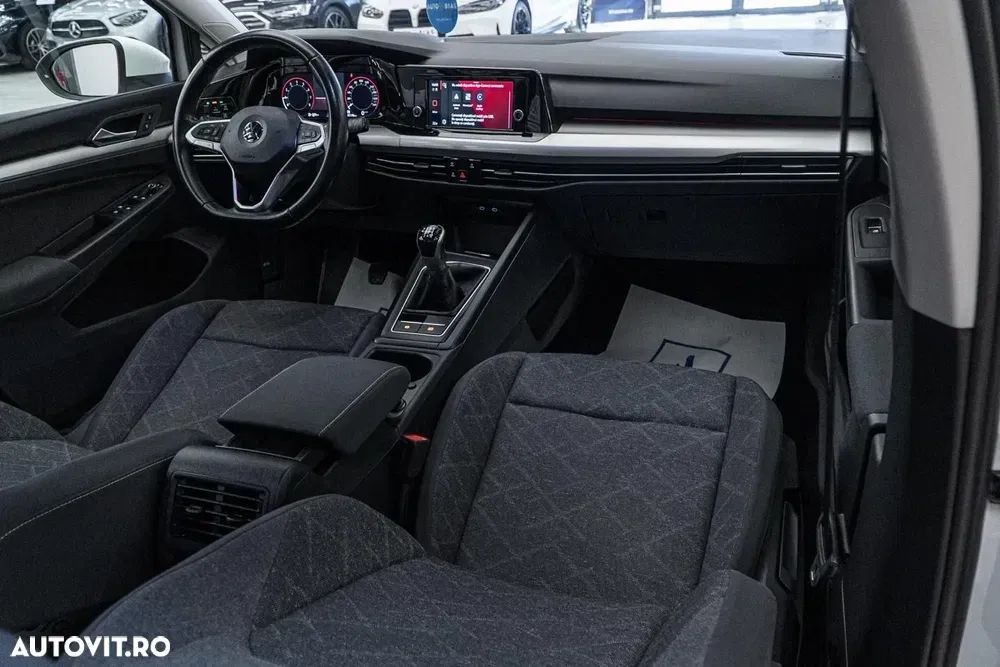 Volkswagen Golf VIII 1.0 TSI Comfortline — imagine 2