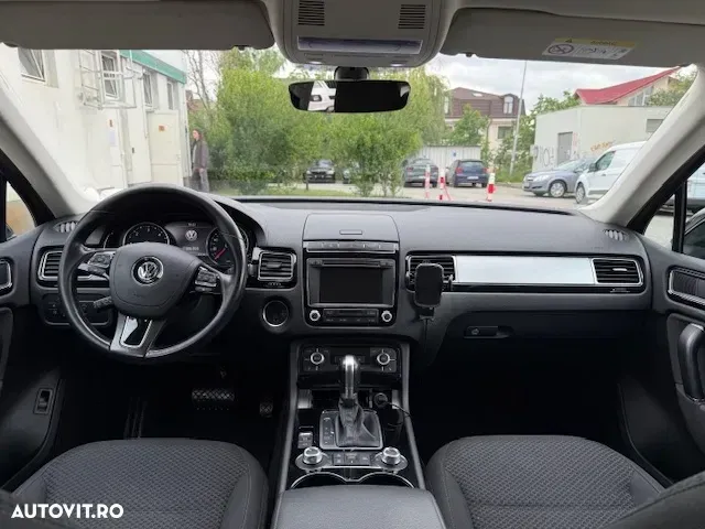 Volkswagen Touareg 3.0 V6 TDI BMT — imagine 2