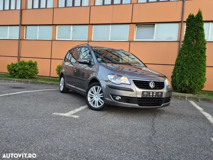 Volkswagen Touran I 2.0 TDI Highline Aut