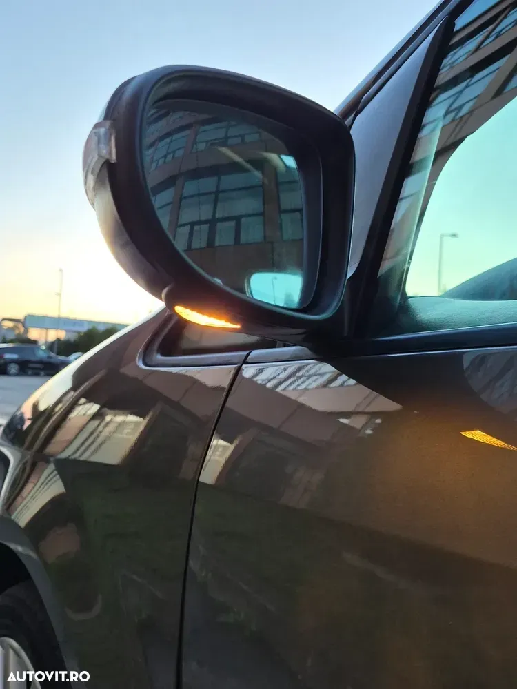 Volkswagen Touran I 2.0 TDI Highline Aut — imagine 5
