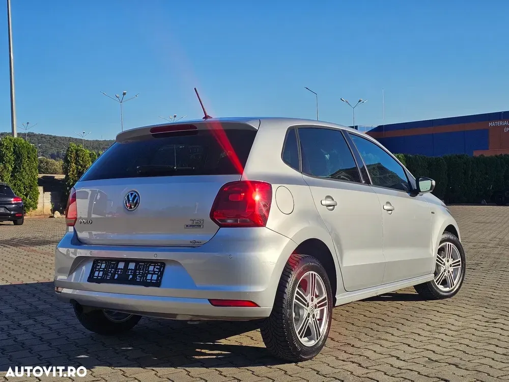 Volkswagen Polo V 1.2 TSI Blue Motion Technology DSG Lounge — imagine 3
