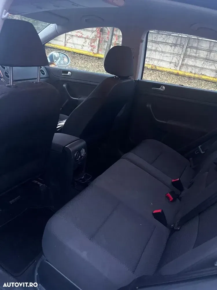 Volkswagen Golf — imagine 5